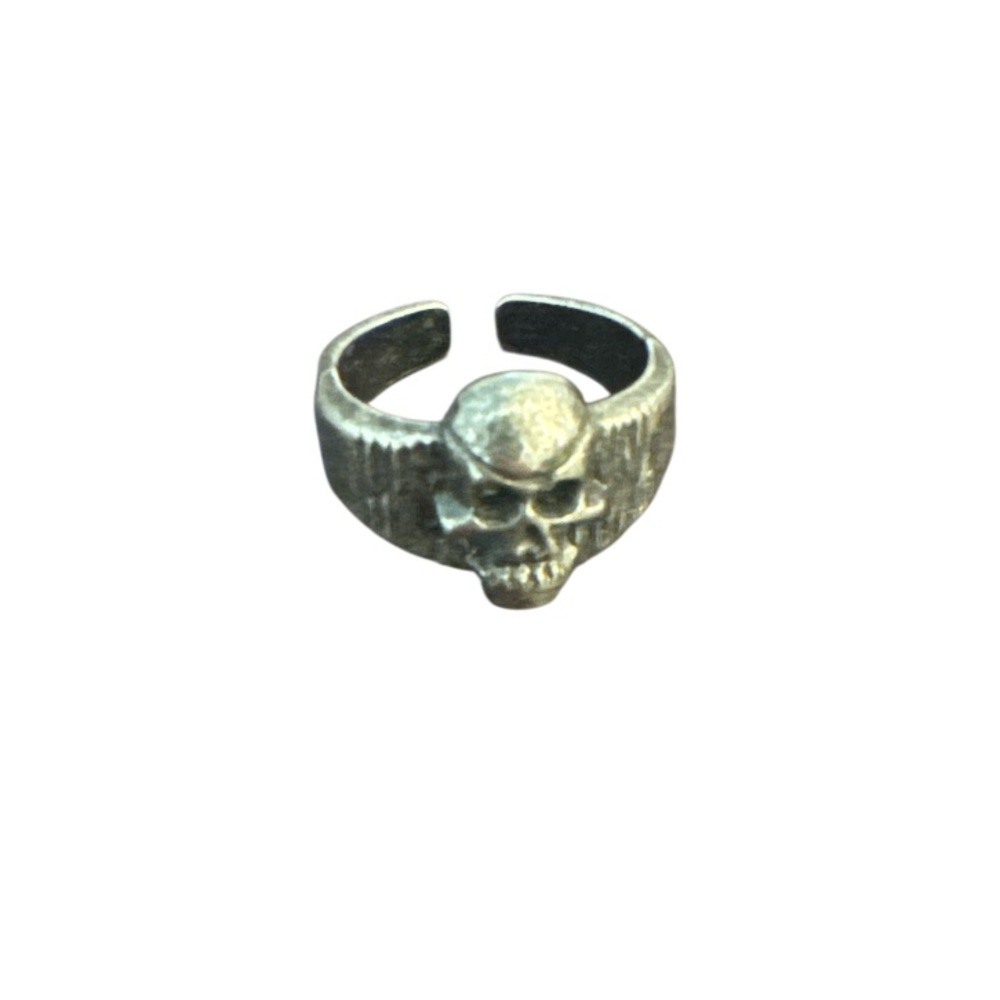 Men's Silver Skull Ring Metal Tones Goth - Size 8